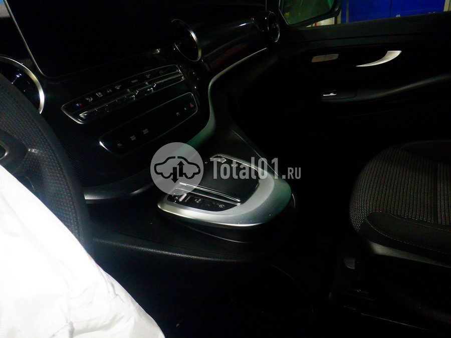 Фото Mercedes-Benz V-класс 108