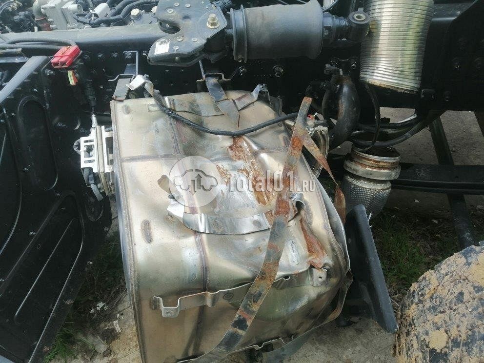 Фото Shacman SX4188YY381 32