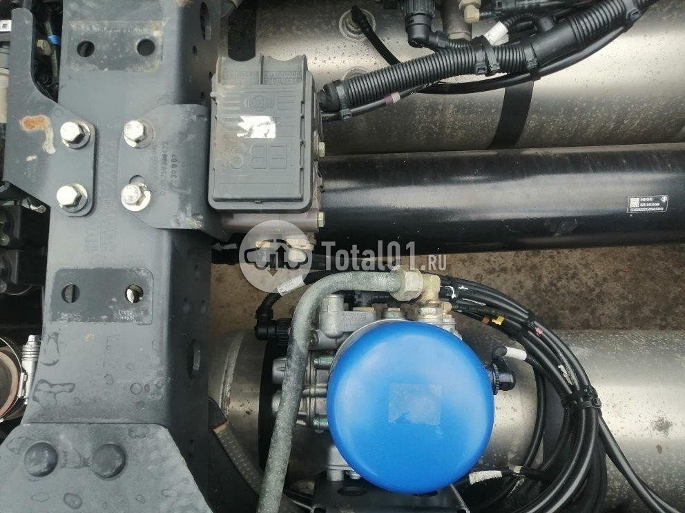 Фото Shacman SX4188YY381 62