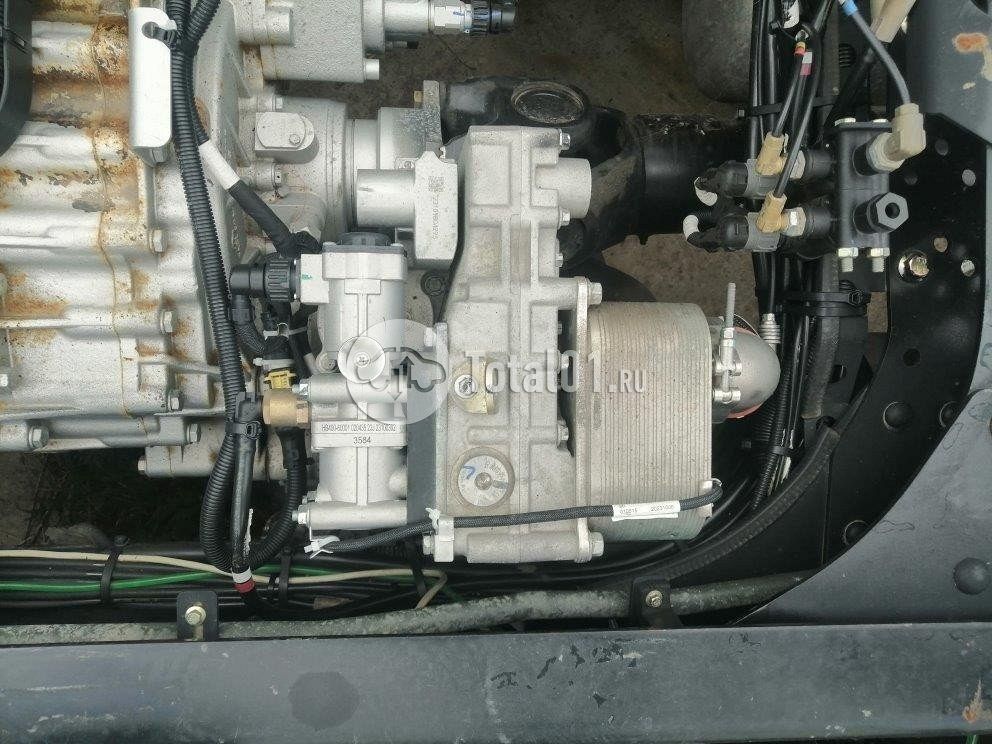 Фото Shacman SX4188YY381 64