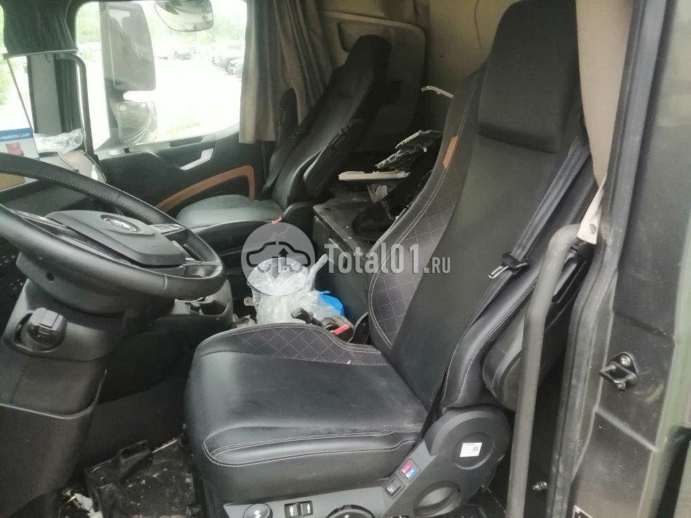 Фото Shacman SX4188YY381 158