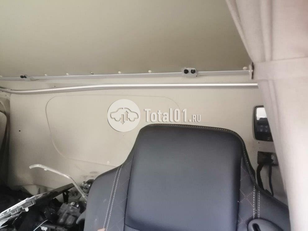 Фото Shacman SX4188YY381 180