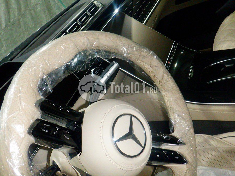 Фото Mercedes-Benz S-класс 106