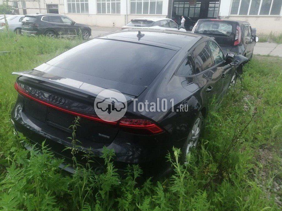 Фото Audi A7 10