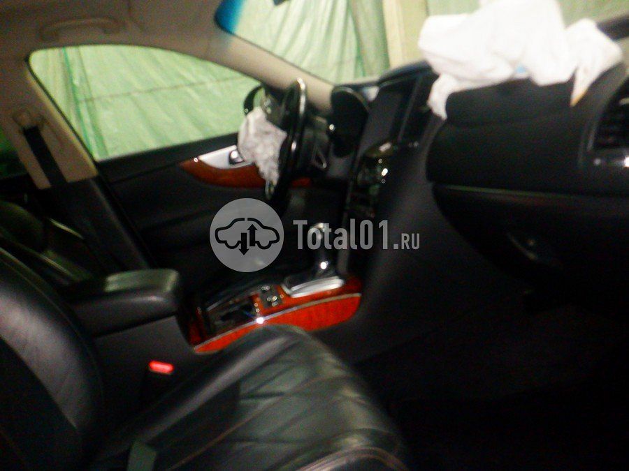 Фото Infiniti QX70 22