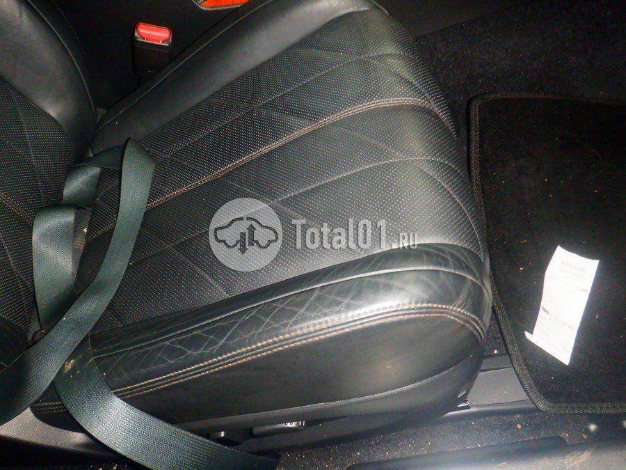 Фото Infiniti QX70 26