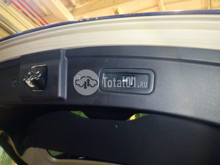 Фото Infiniti QX70 78