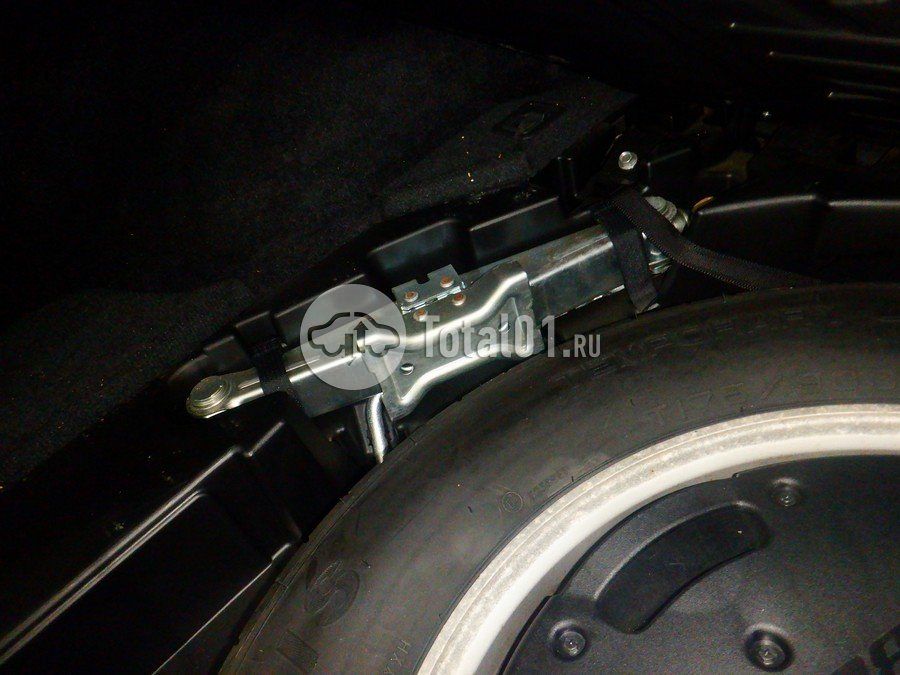 Фото Infiniti QX70 94