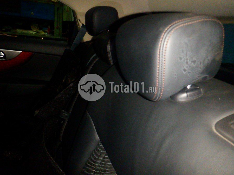 Фото Infiniti QX70 108