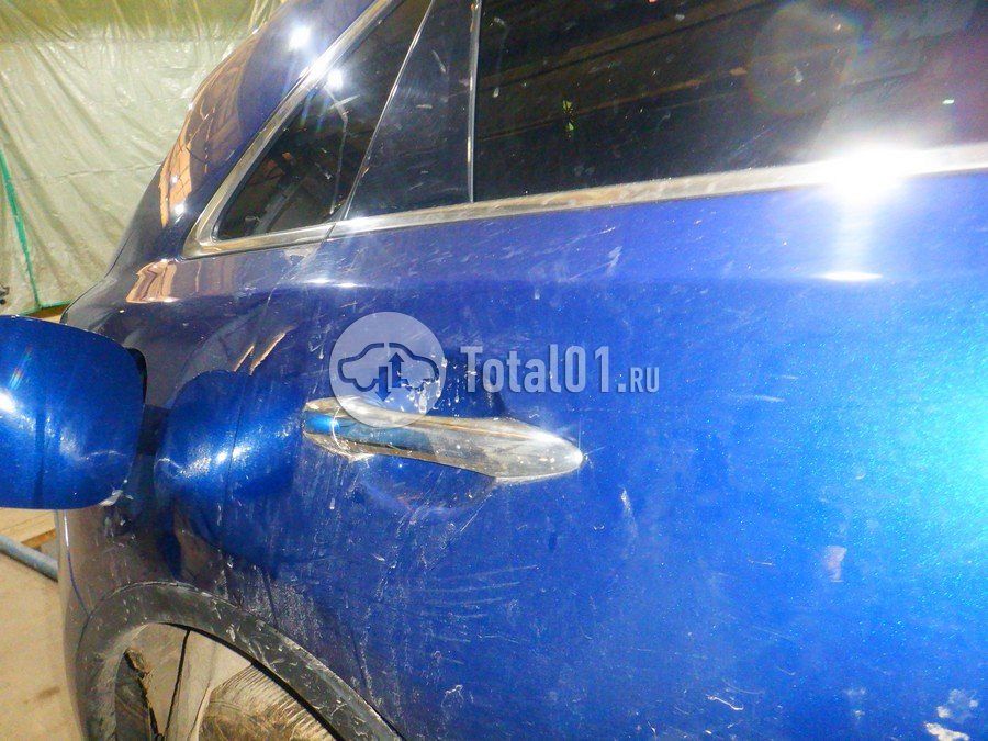 Фото Infiniti QX70 178