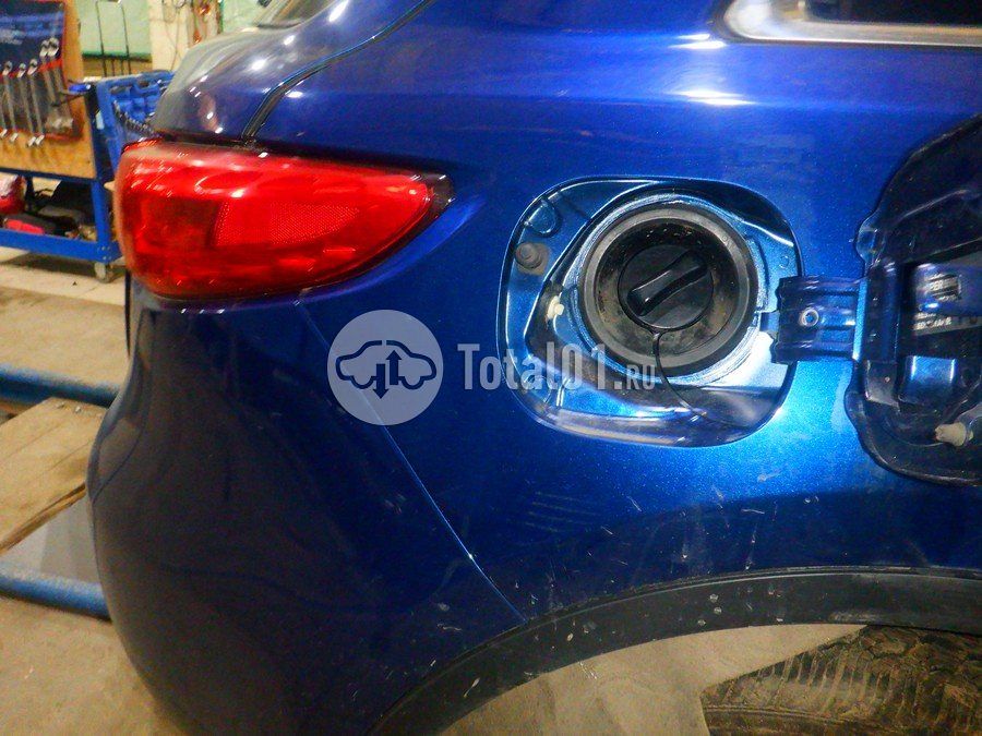 Фото Infiniti QX70 200