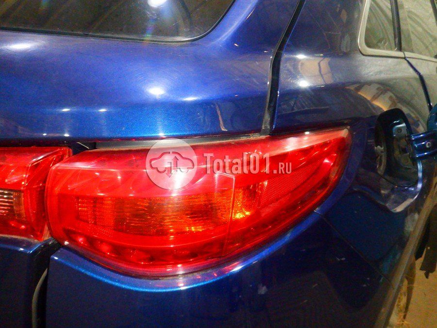 Фото Infiniti QX70 210