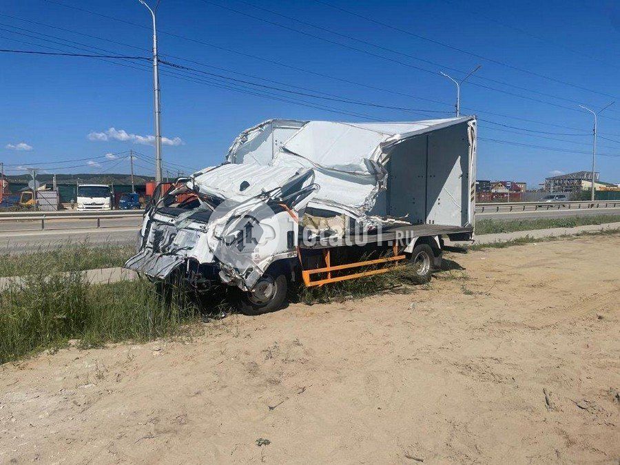 Фото Isuzu Elf (N-series) 16