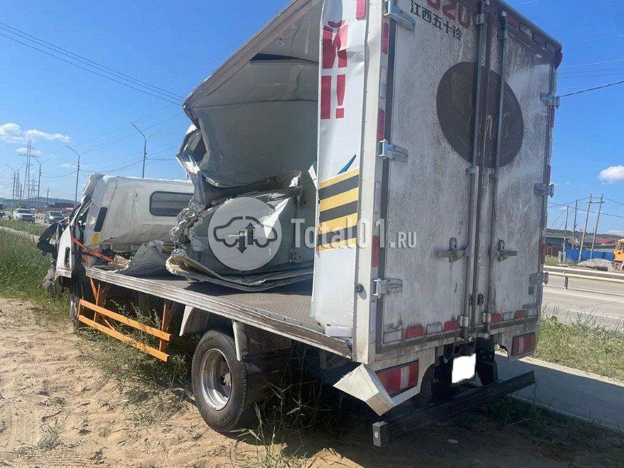 Фото Isuzu Elf (N-series) 20