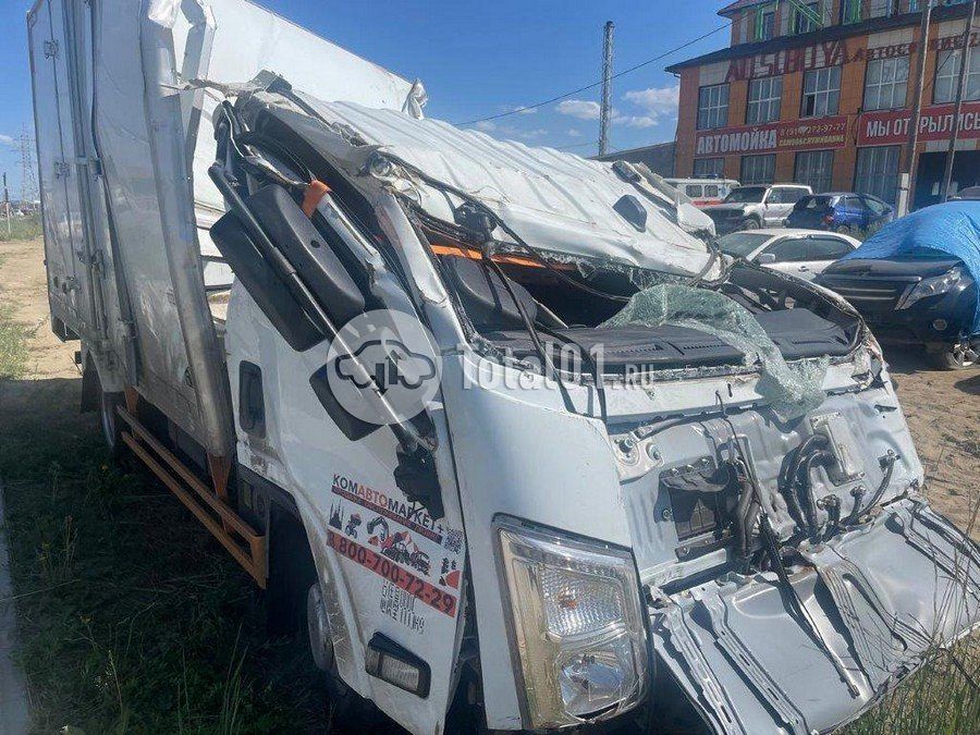 Фото Isuzu Elf (N-series) 22