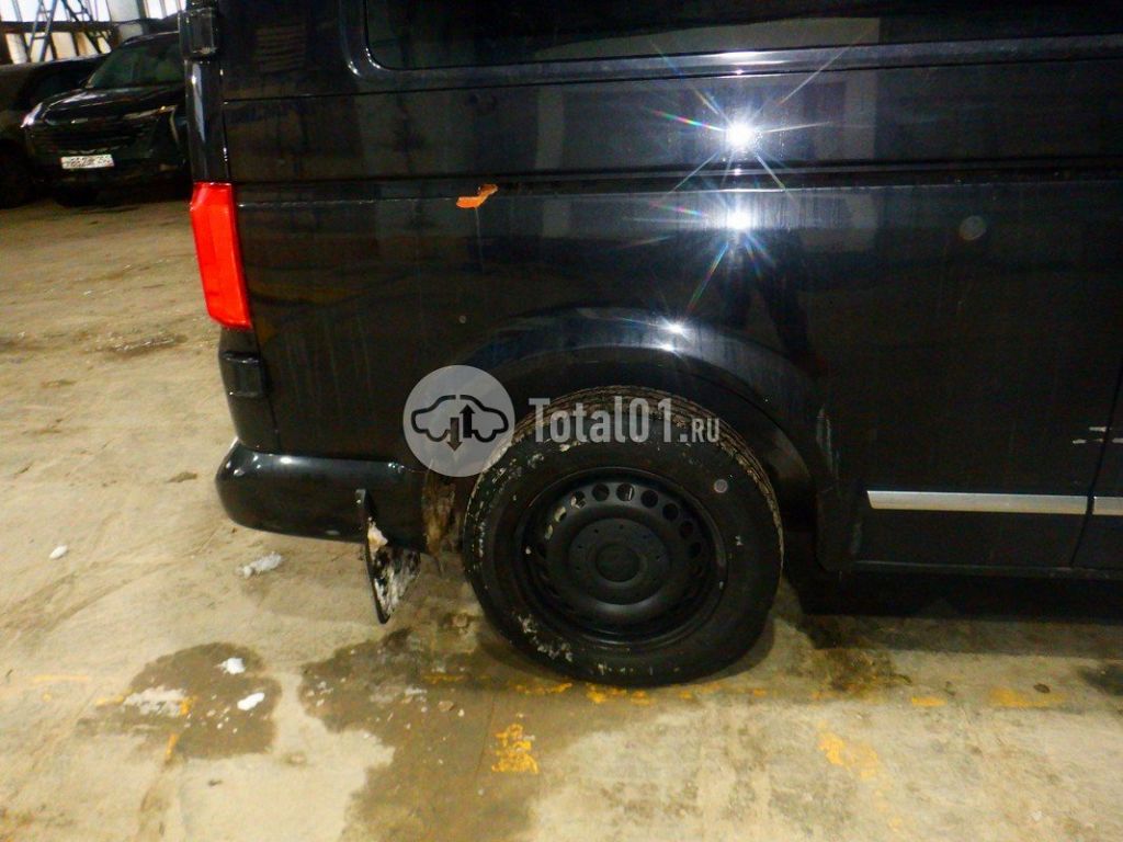 Фото Volkswagen Caravelle 24