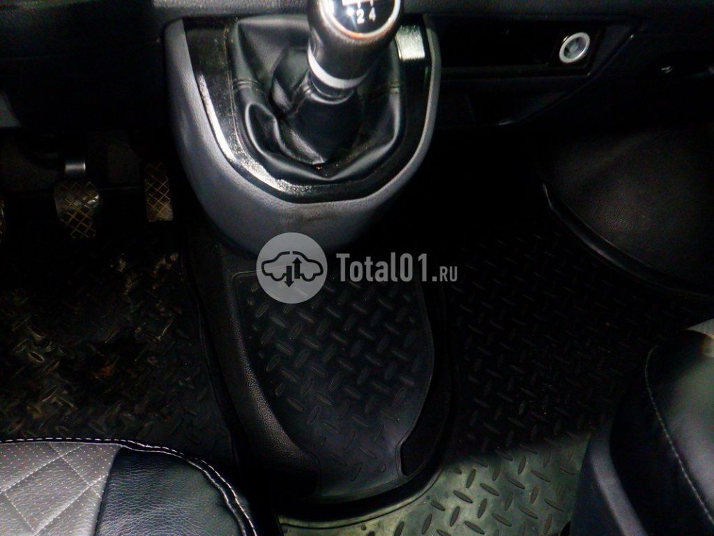 Фото Volkswagen Caravelle 66