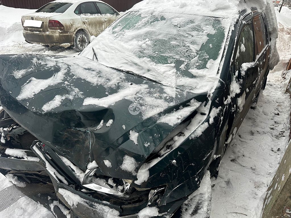 Фото Mitsubishi Space Wagon 4