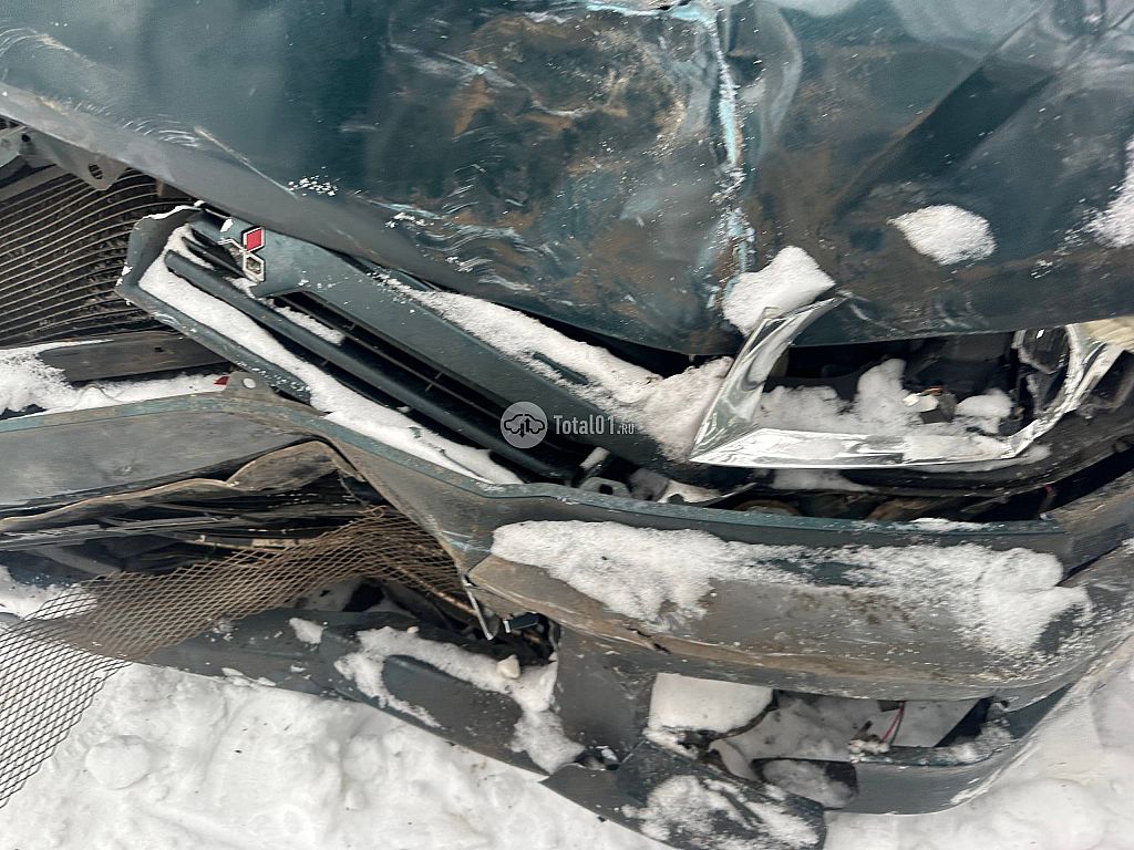 Фото Mitsubishi Space Wagon 12