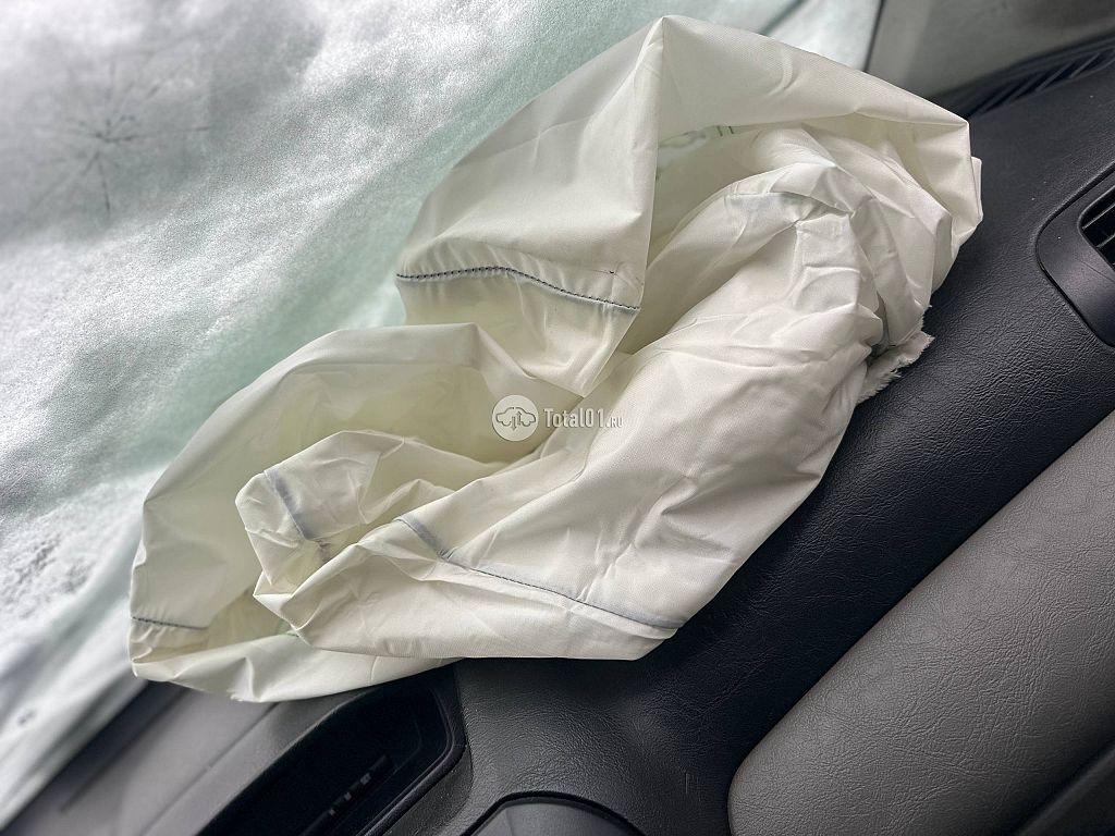 Фото Mitsubishi Space Wagon 18