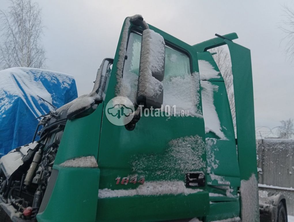 Фото Mercedes-Benz Actros 1844 108