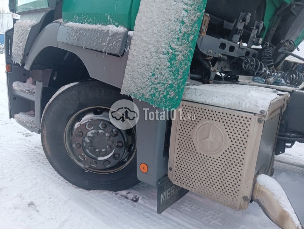 Фото Mercedes-Benz Actros 1844 110