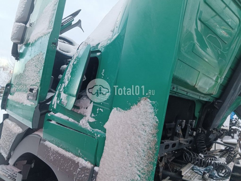 Фото Mercedes-Benz Actros 1844 112