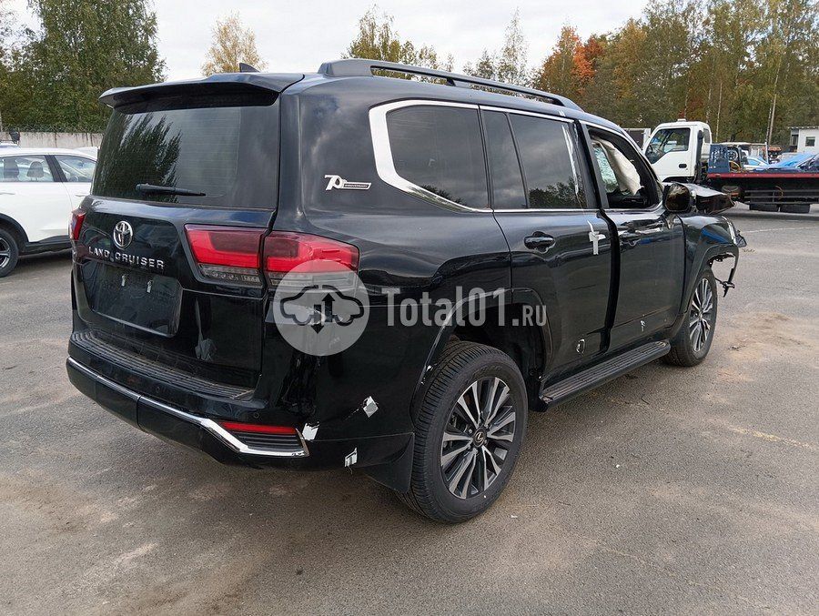 Фото Toyota Land Cruiser 140