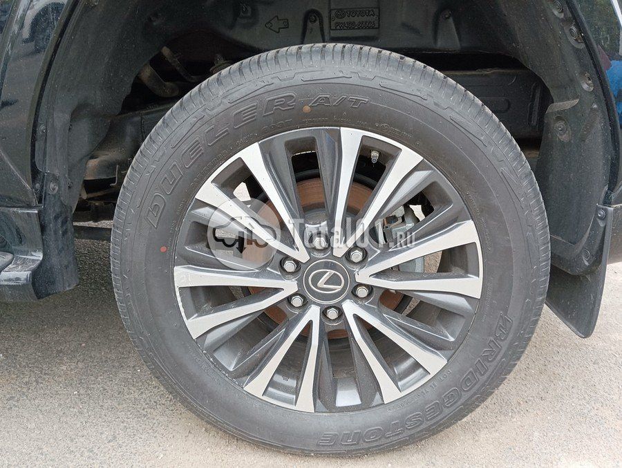 Фото Toyota Land Cruiser 188