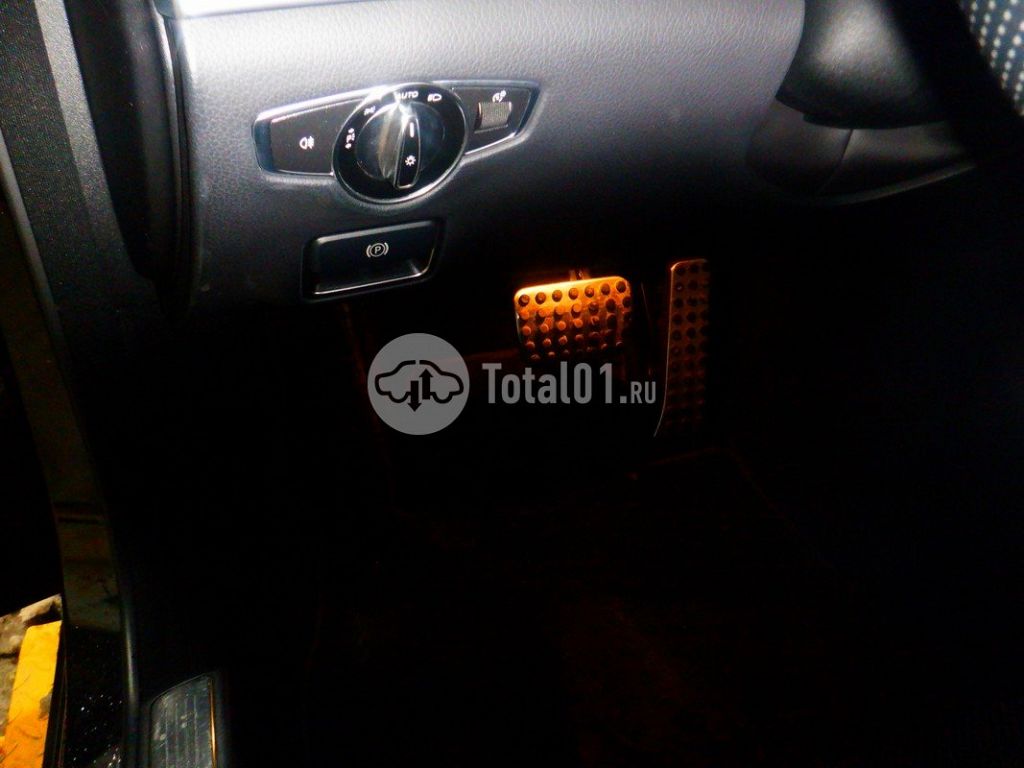 Фото Mercedes-Benz S-класс 32