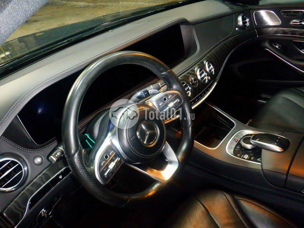 Фото Mercedes-Benz S-класс 38