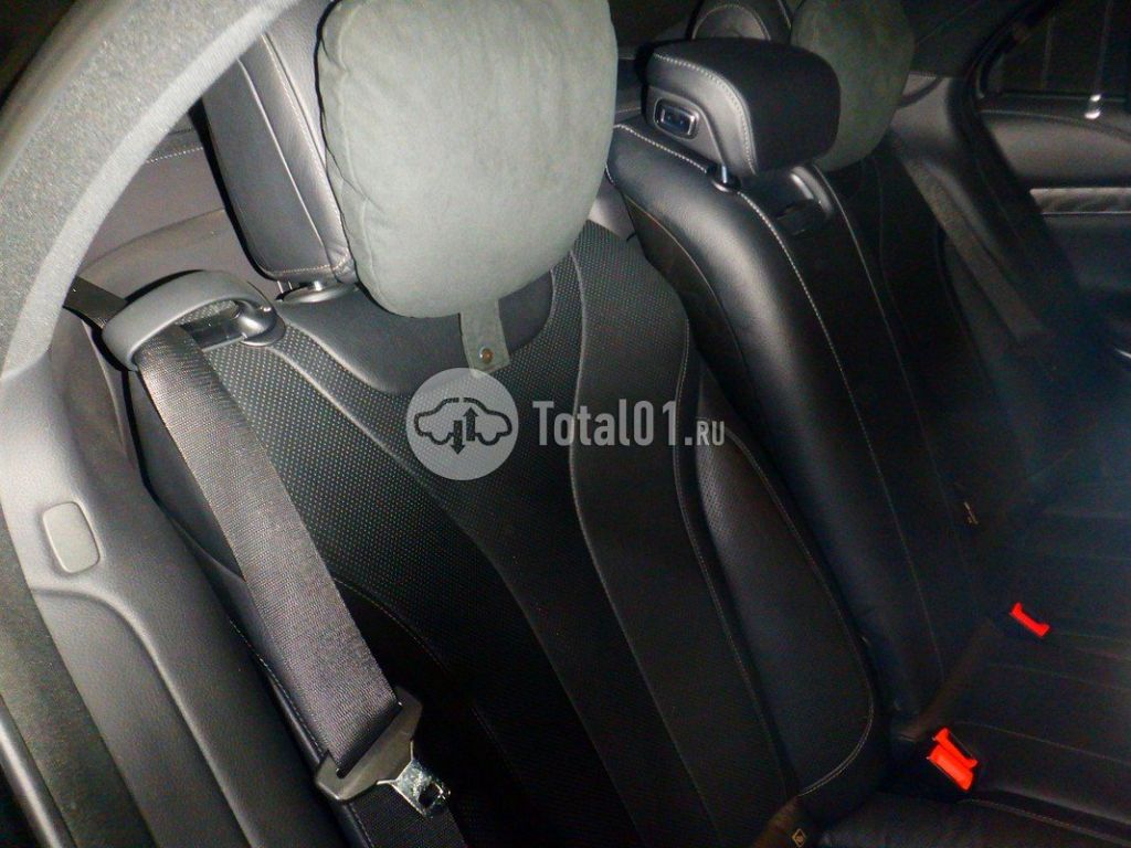 Фото Mercedes-Benz S-класс 102