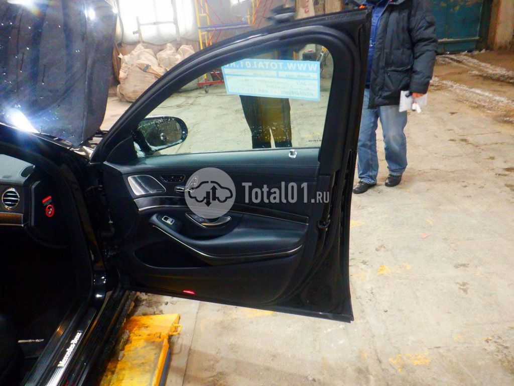 Фото Mercedes-Benz S-класс 108