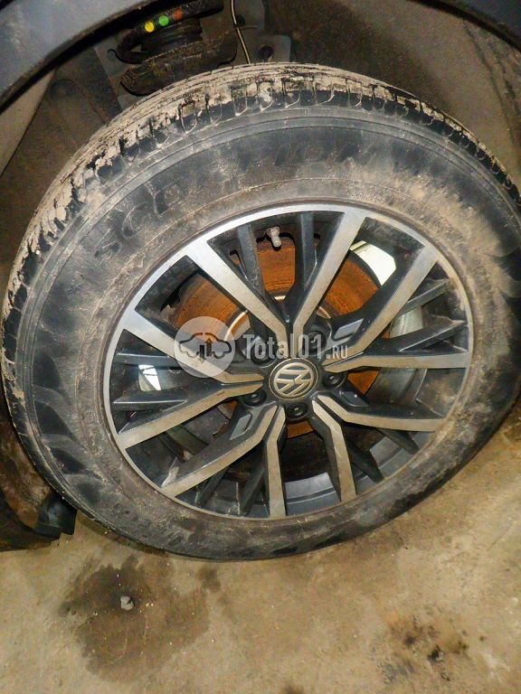 Фото Volkswagen Tiguan 230