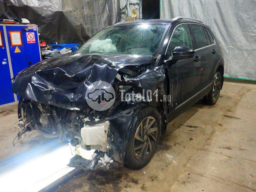 Фото Volkswagen Tiguan 8