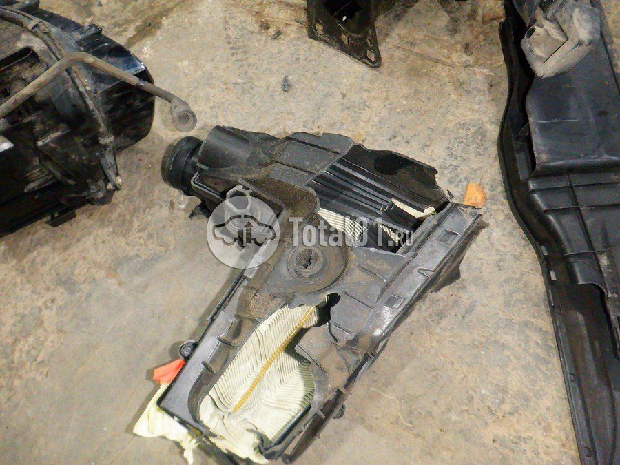 Фото Volkswagen Tiguan 400