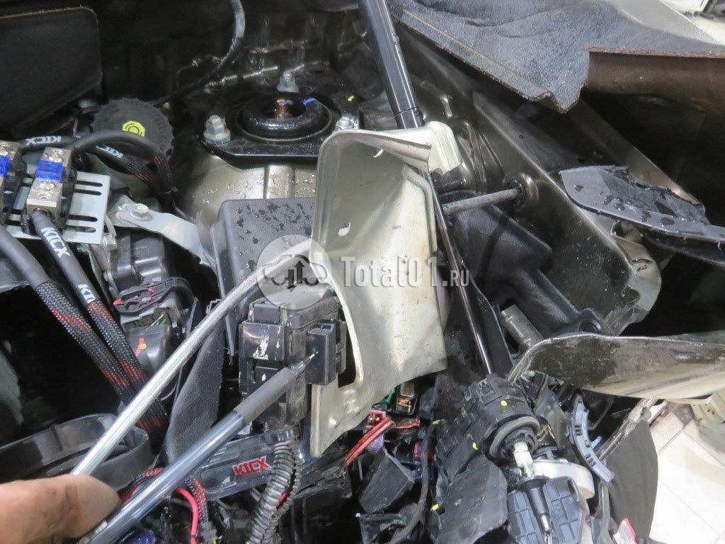 Фото Mitsubishi Outlander 270