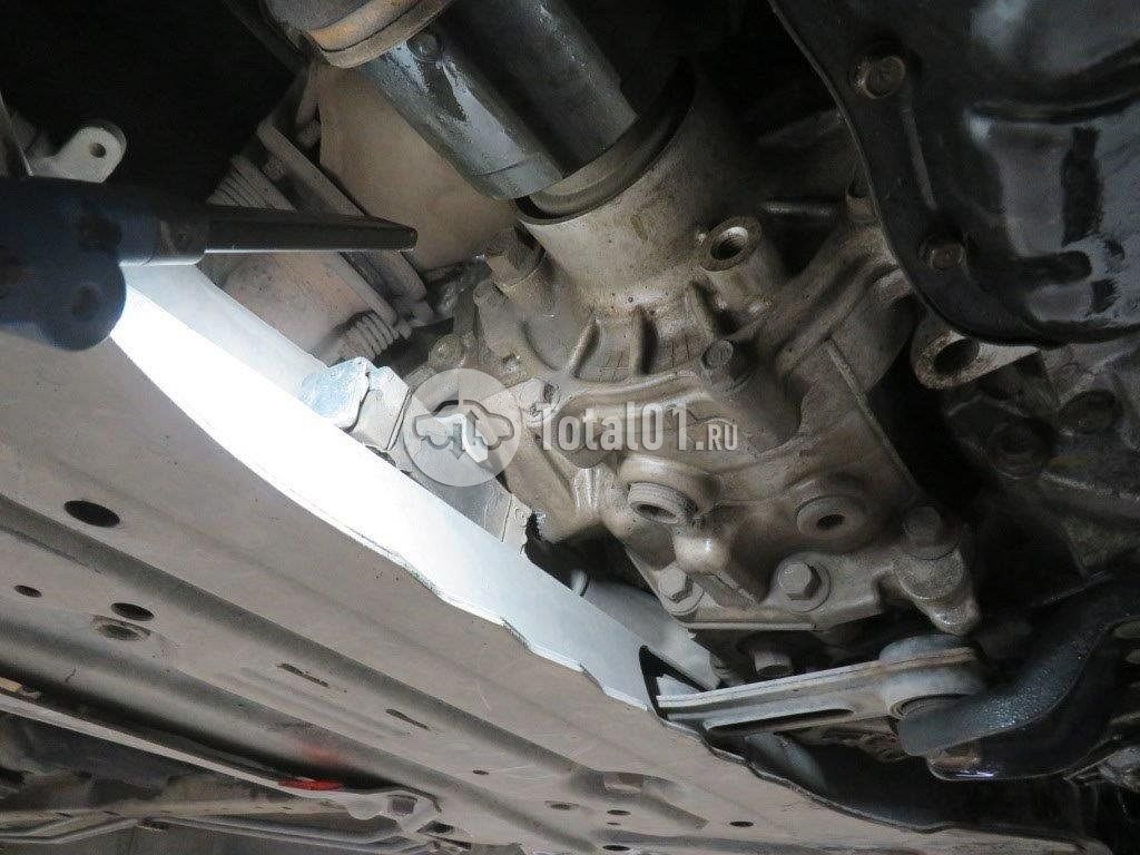 Фото Mitsubishi Outlander 550