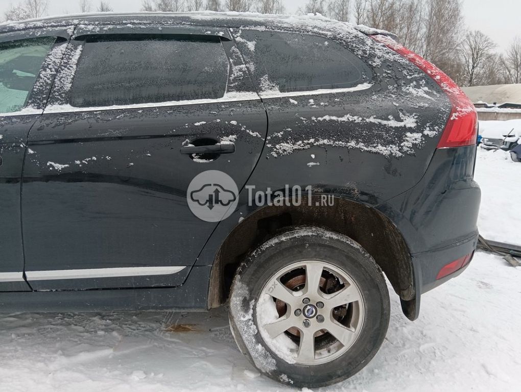 Фото Volvo XC60 28