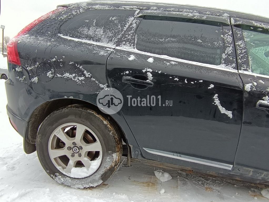 Фото Volvo XC60 38