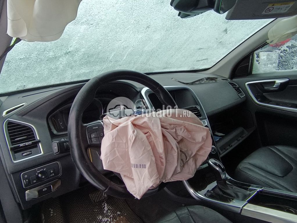 Фото Volvo XC60 72