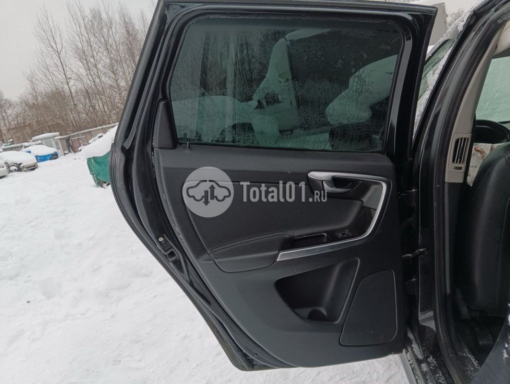 Фото Volvo XC60 82