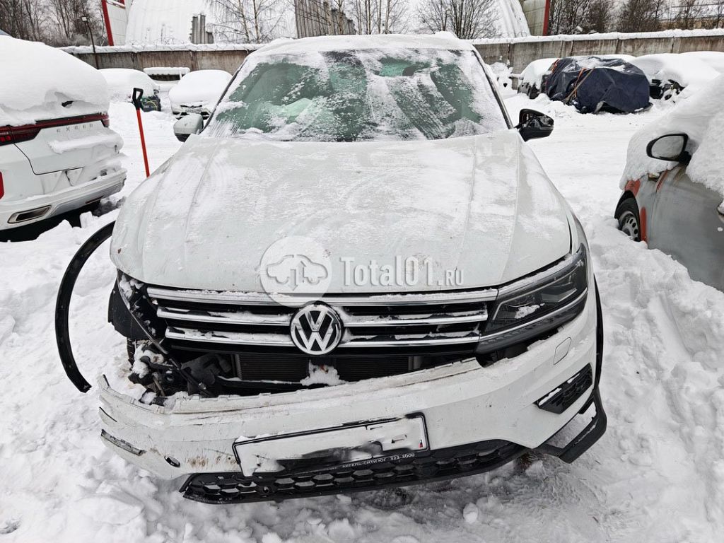 Фото Volkswagen Tiguan 4