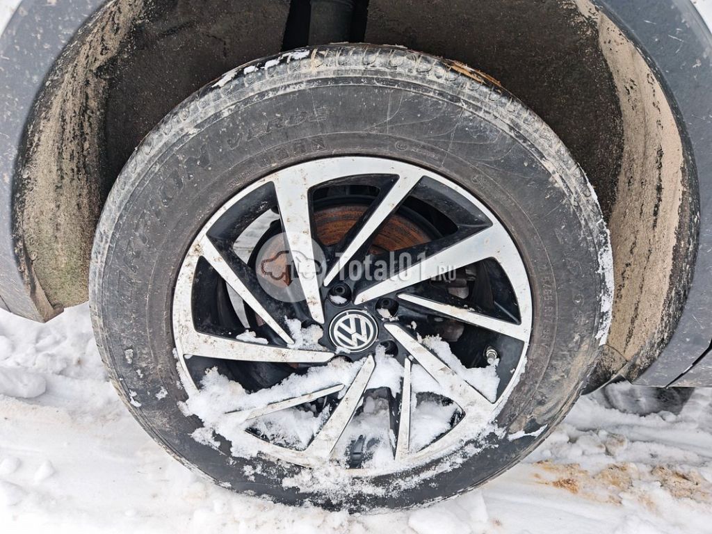 Фото Volkswagen Tiguan 12