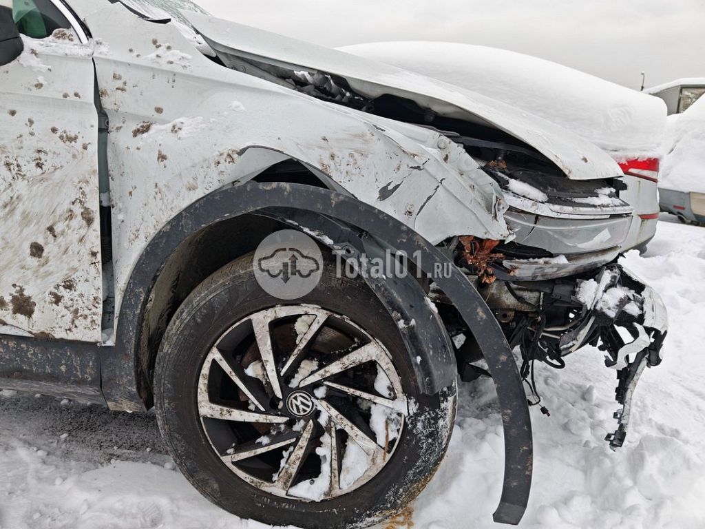 Фото Volkswagen Tiguan 30