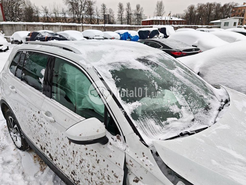 Фото Volkswagen Tiguan 40