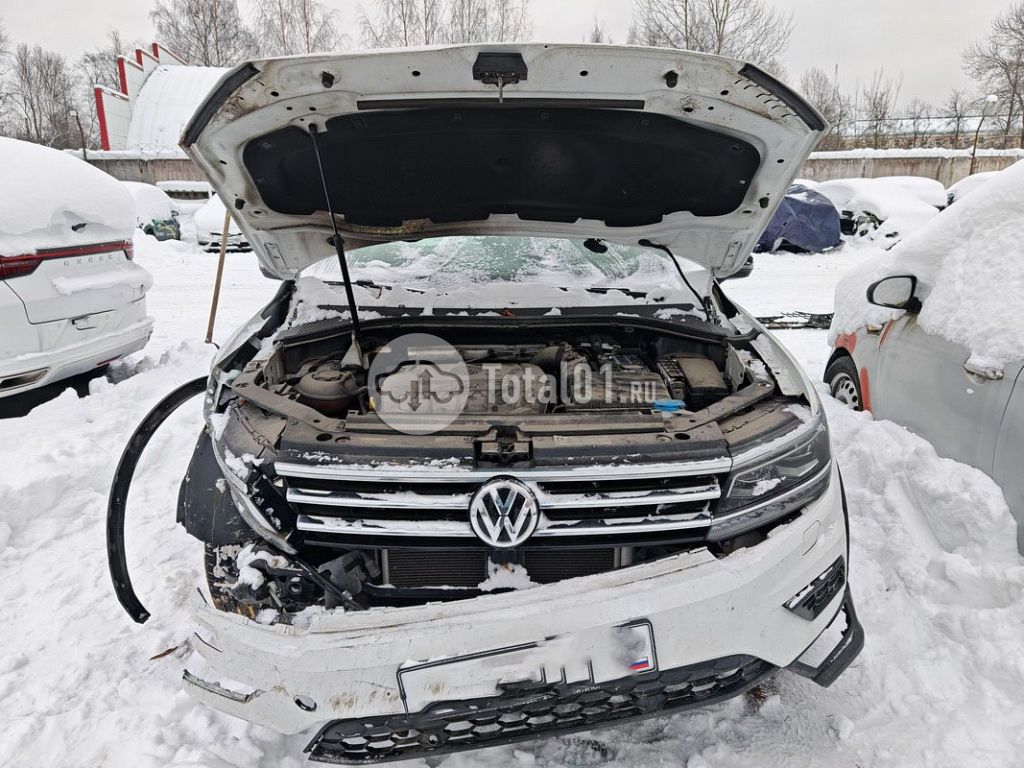 Фото Volkswagen Tiguan 90