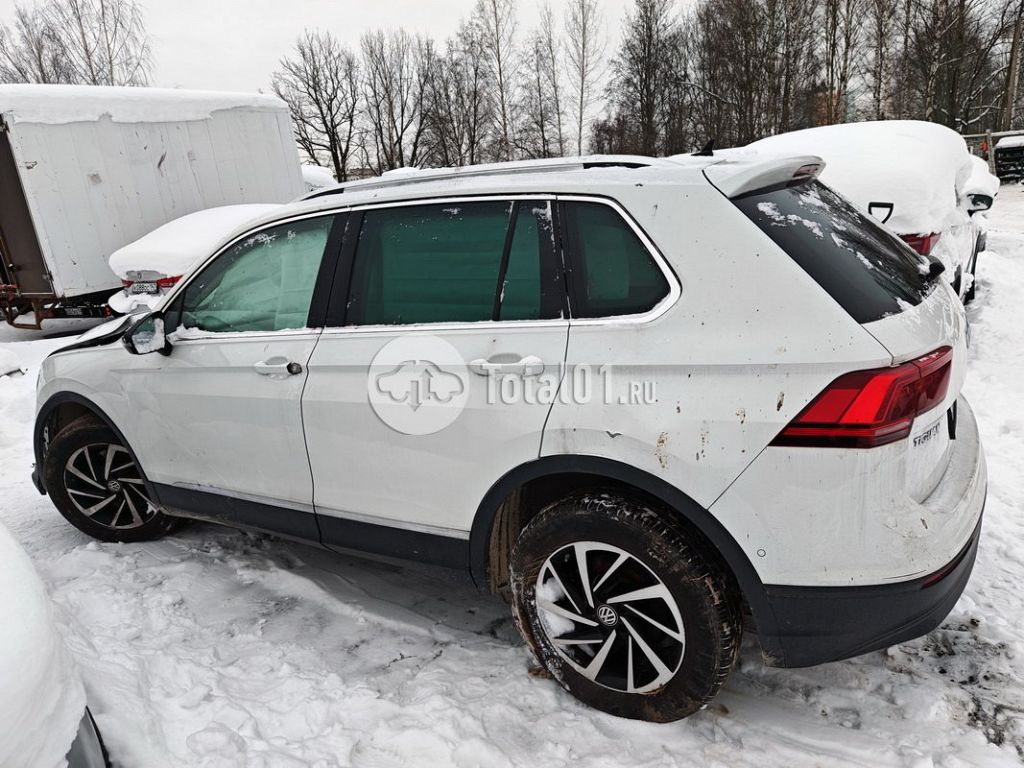 Фото Volkswagen Tiguan 148