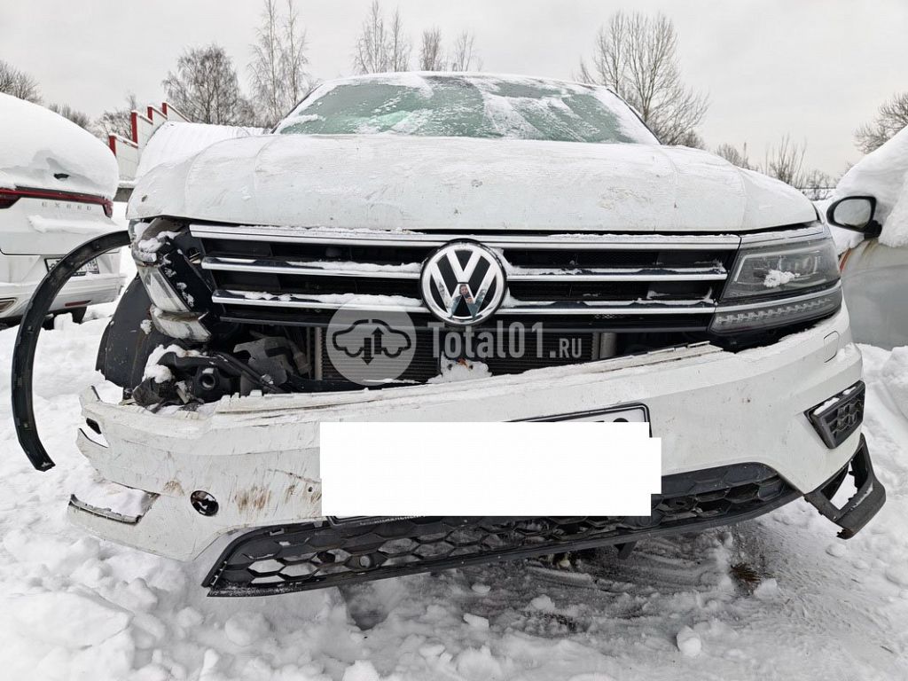 Фото Volkswagen Tiguan 190