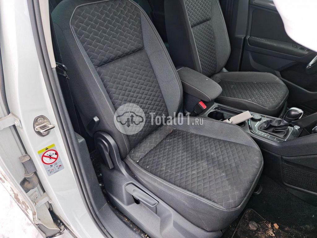 Фото Volkswagen Tiguan 200